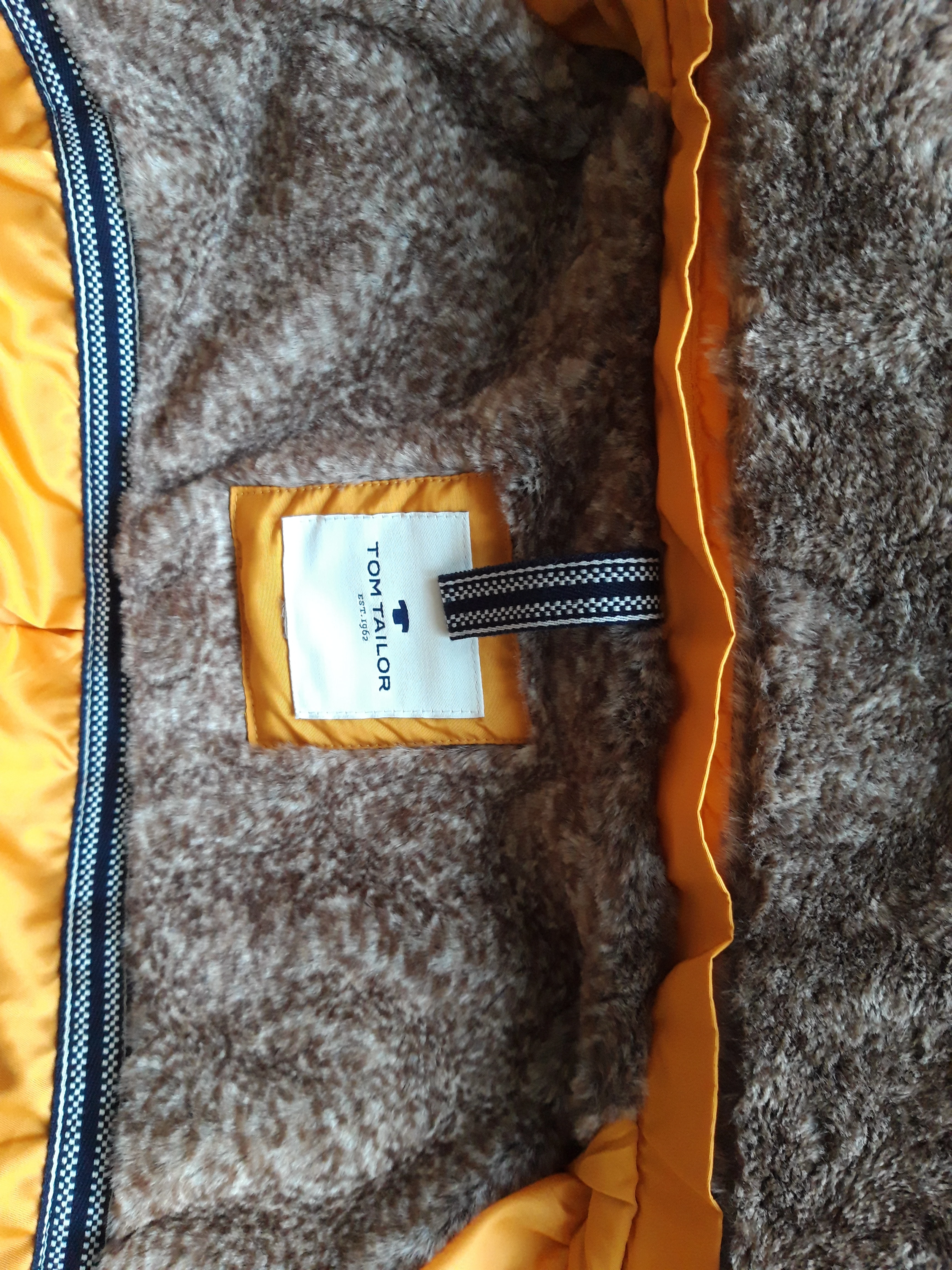 keine Beschreibung vorhanden