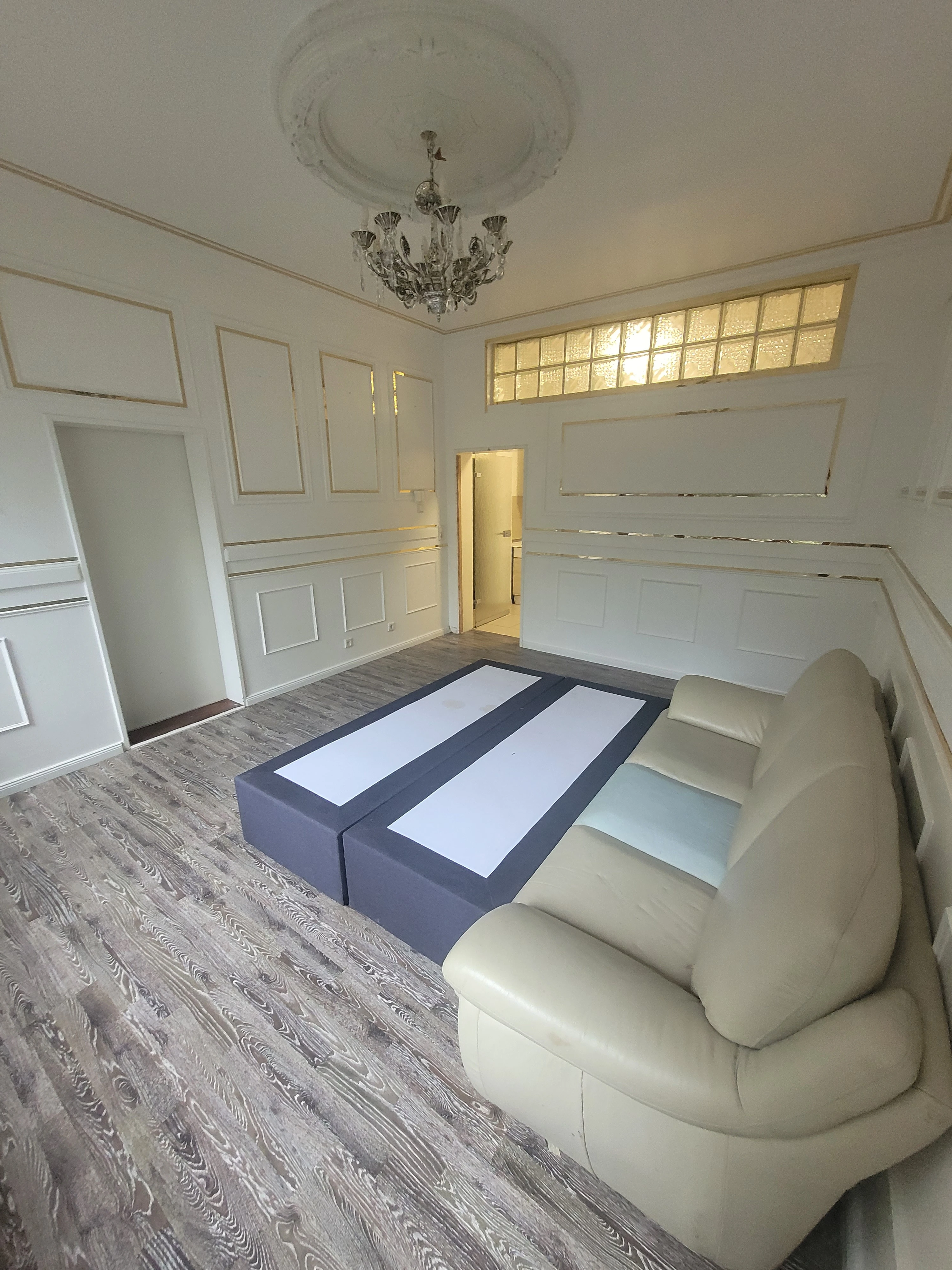 keine Beschreibung vorhanden