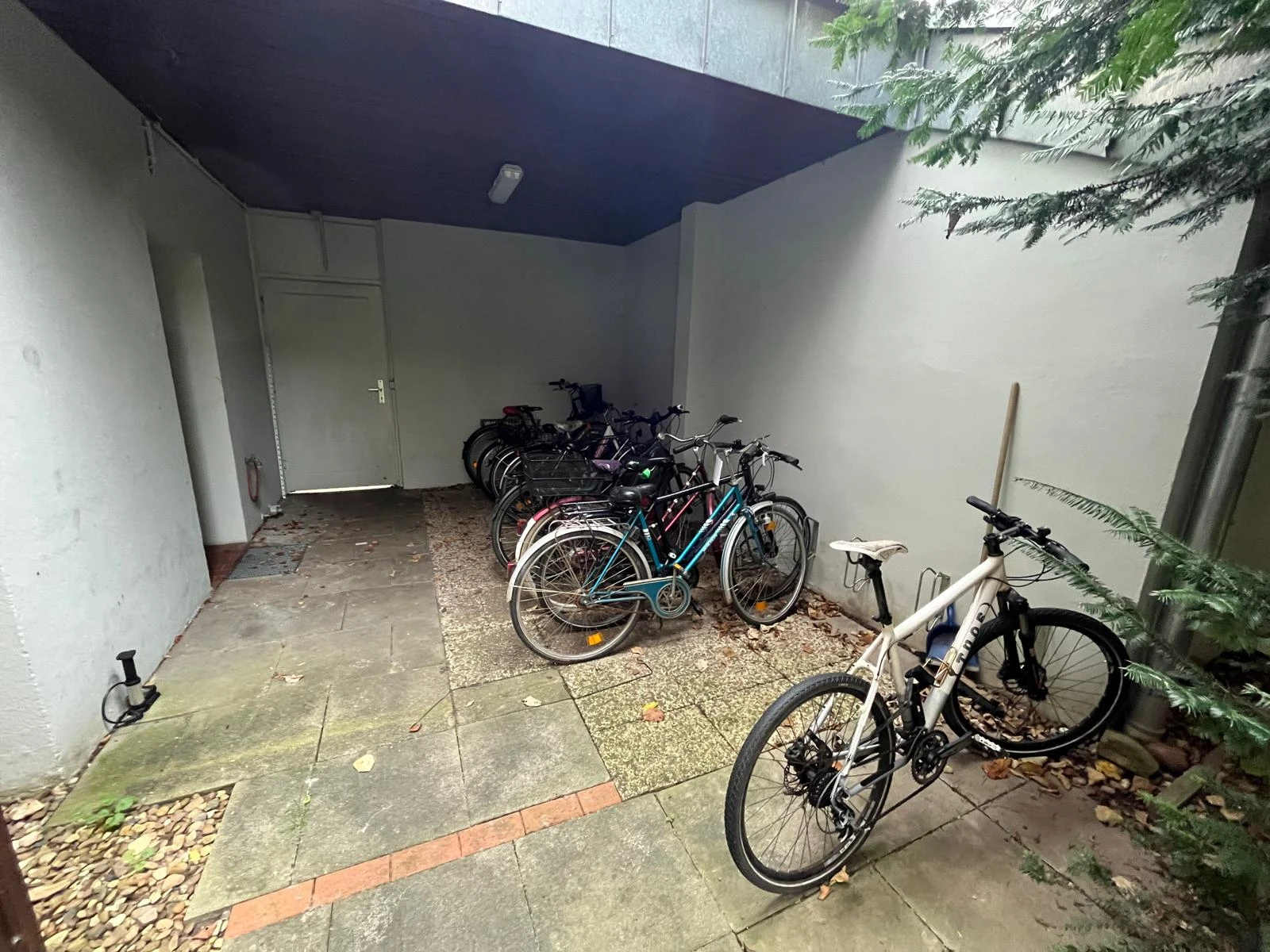 keine Beschreibung vorhanden