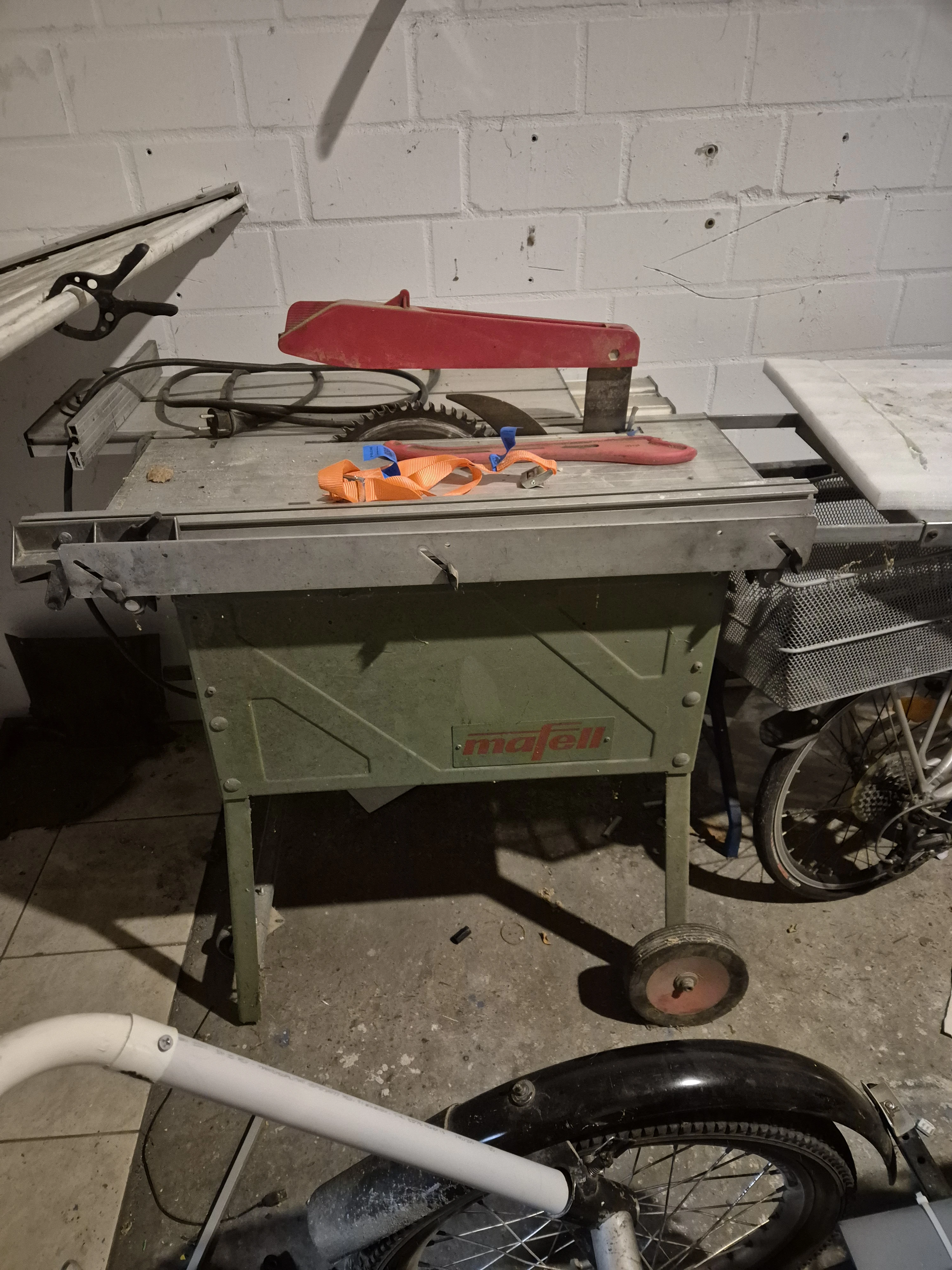 keine Beschreibung vorhanden