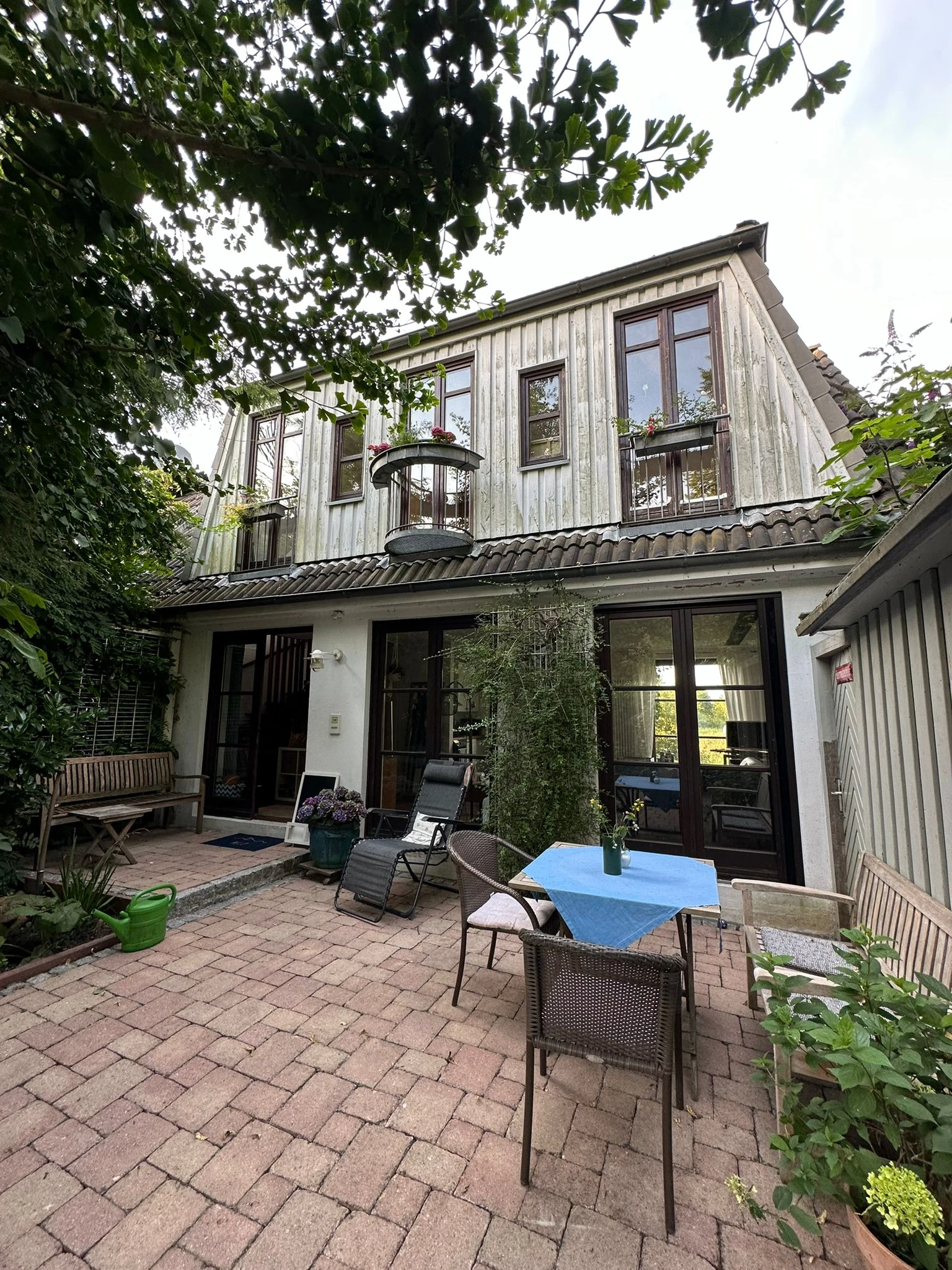 keine Beschreibung vorhanden